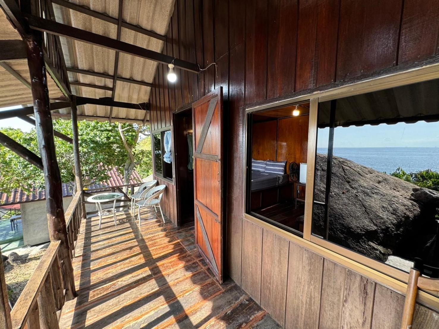 Char Bungalows Ko Tao Exterior photo