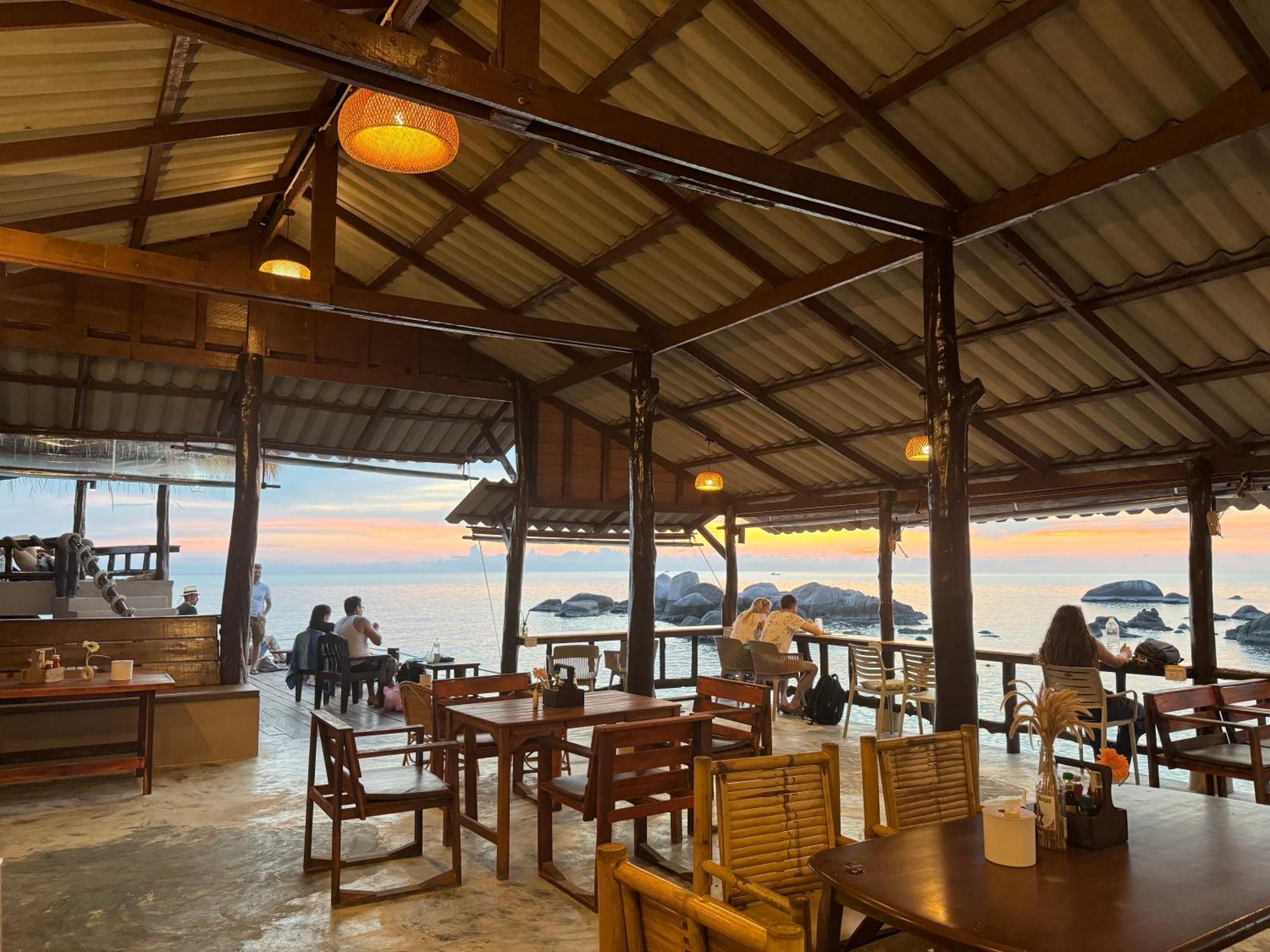 Char Bungalows Ko Tao Exterior photo